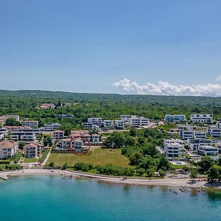 Villa Marconica Малинска Екстериор снимка