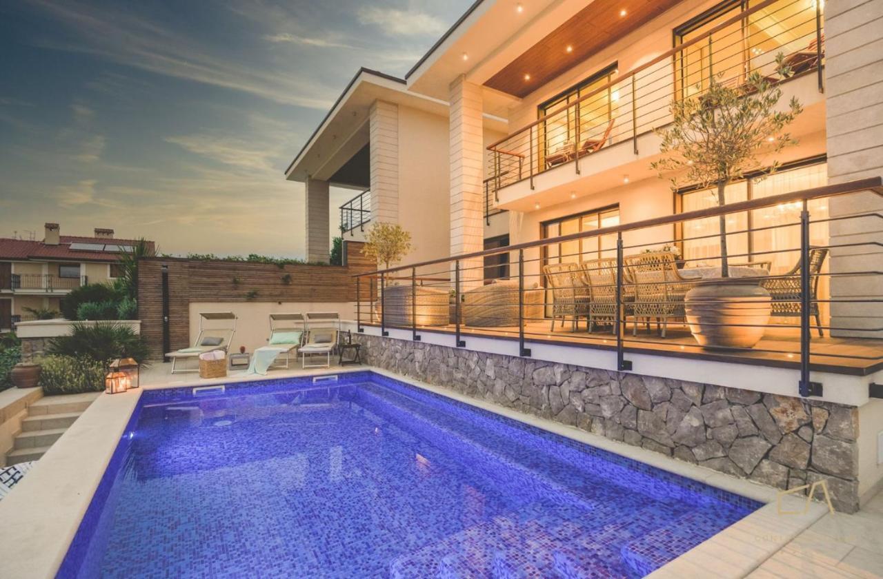 Villa Marconica Малинска Екстериор снимка