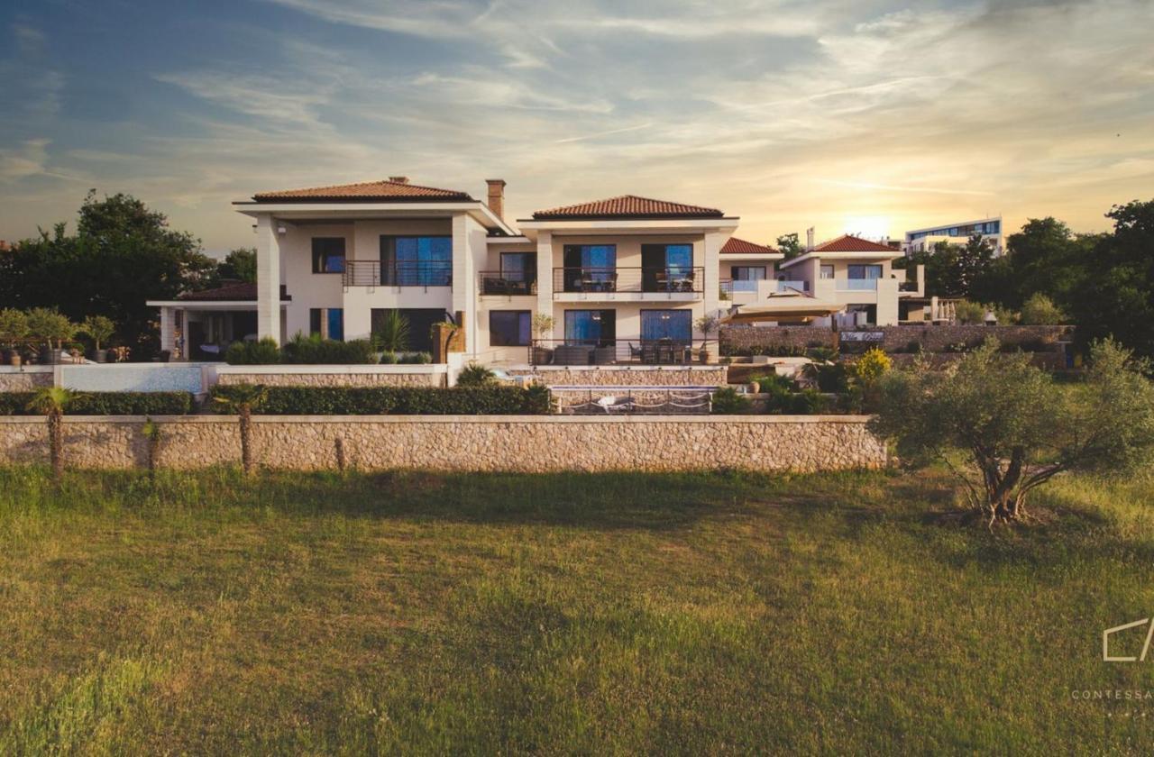 Villa Marconica Малинска Екстериор снимка