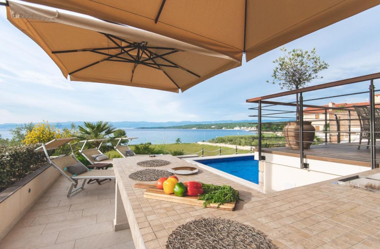 Villa Marconica Малинска Екстериор снимка